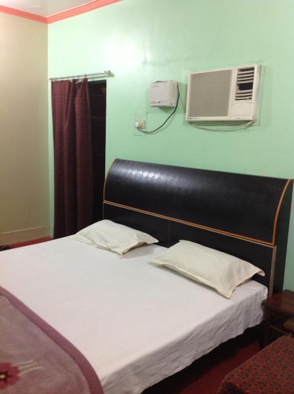 Hotel Sandeep Varanasi Eksteriør bilde